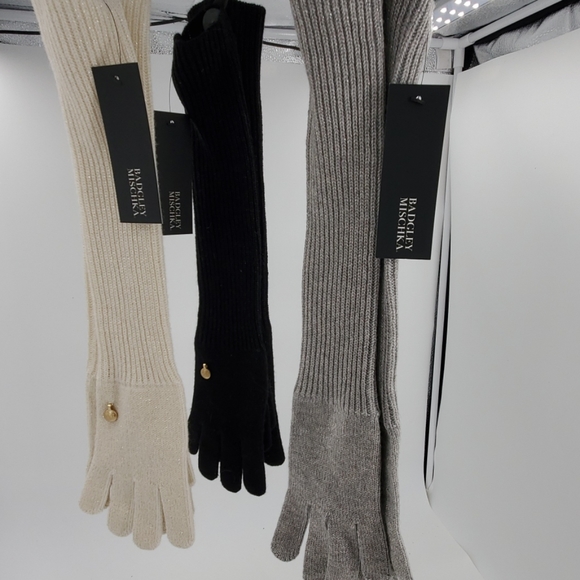 🆕️  Badgley Mischka Shine Long Knit Wool Gloves - Picture 3 of 5